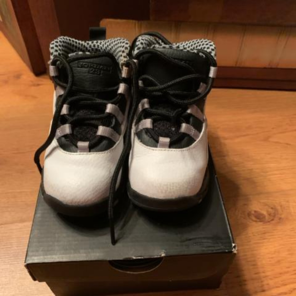 Jordan 4 retro